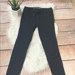 American Eagle black jegging